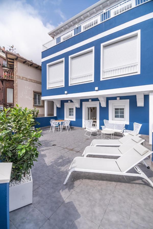Villa Marta - Apartamentos Centricos Junto Al Mar Castro Urdiales Kültér fotó