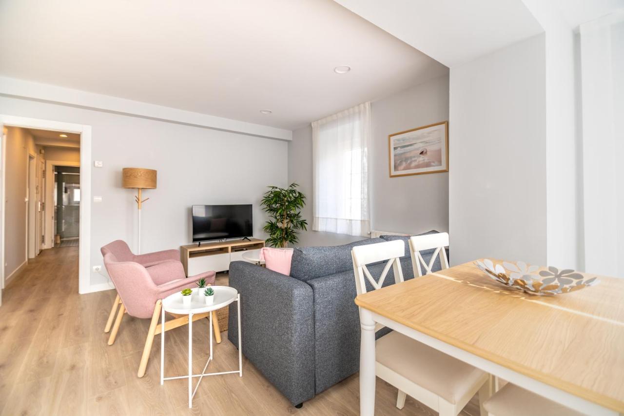 Villa Marta - Apartamentos Centricos Junto Al Mar Castro Urdiales Kültér fotó