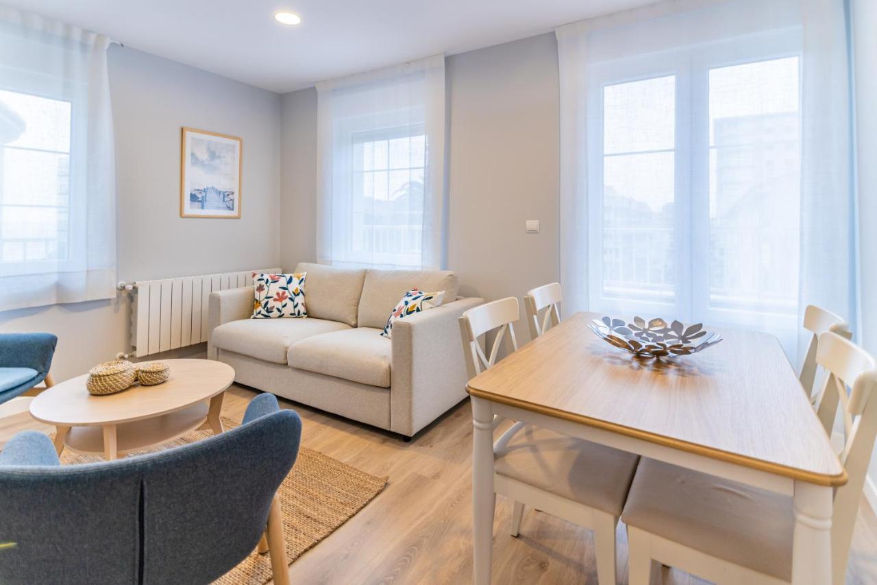 Villa Marta - Apartamentos Centricos Junto Al Mar Castro Urdiales Kültér fotó