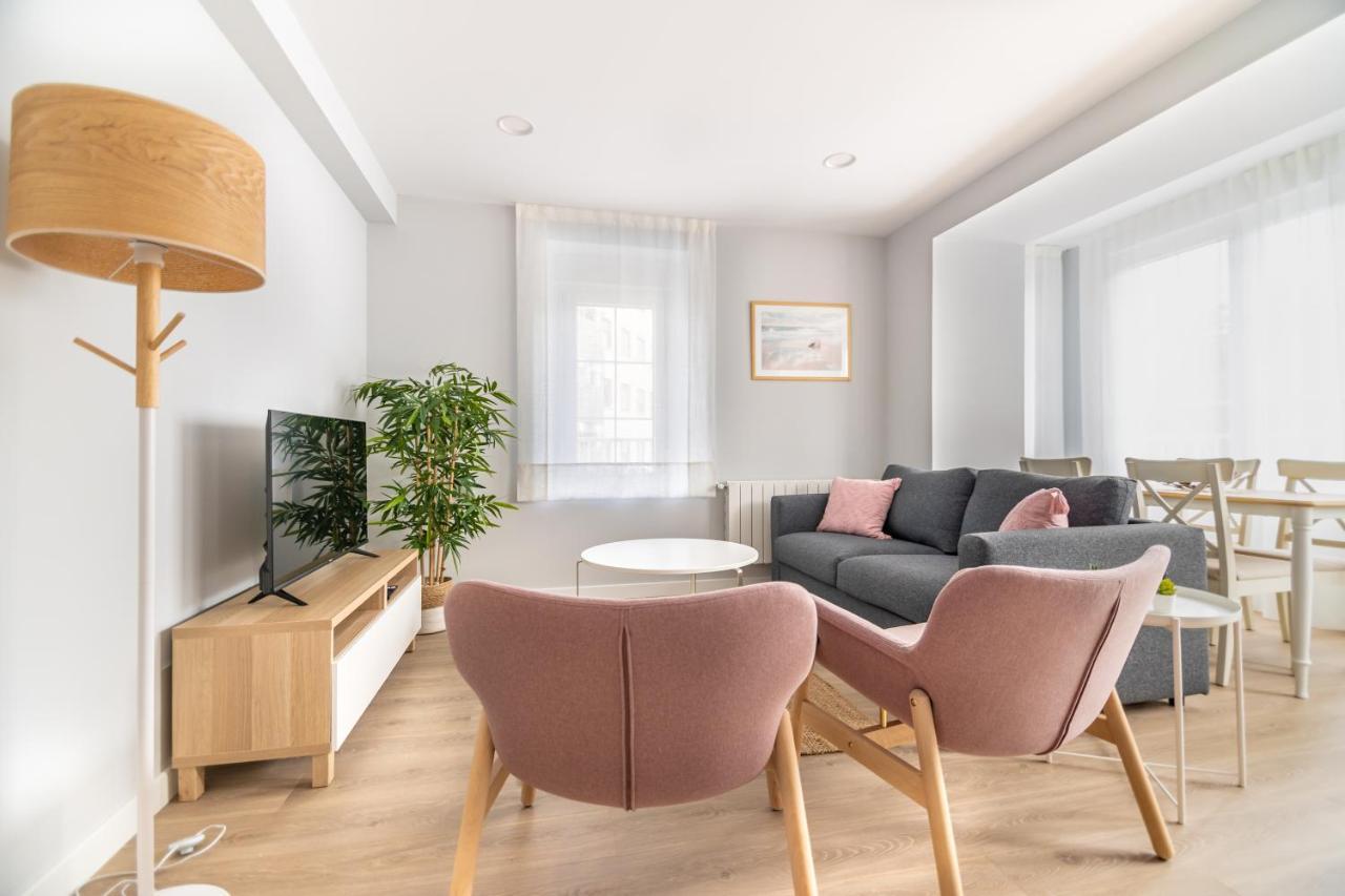 Villa Marta - Apartamentos Centricos Junto Al Mar Castro Urdiales Kültér fotó