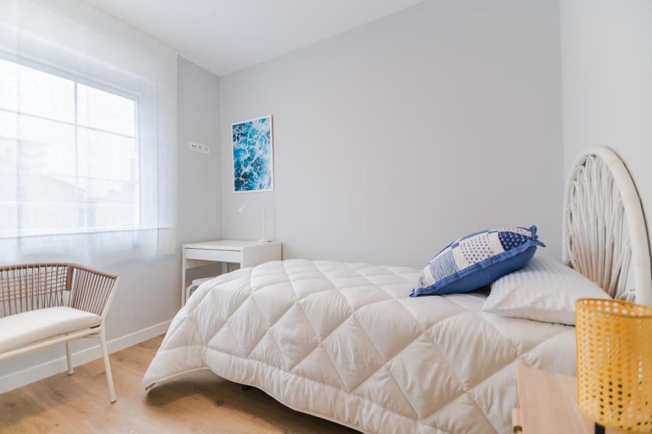 Villa Marta - Apartamentos Centricos Junto Al Mar Castro Urdiales Kültér fotó