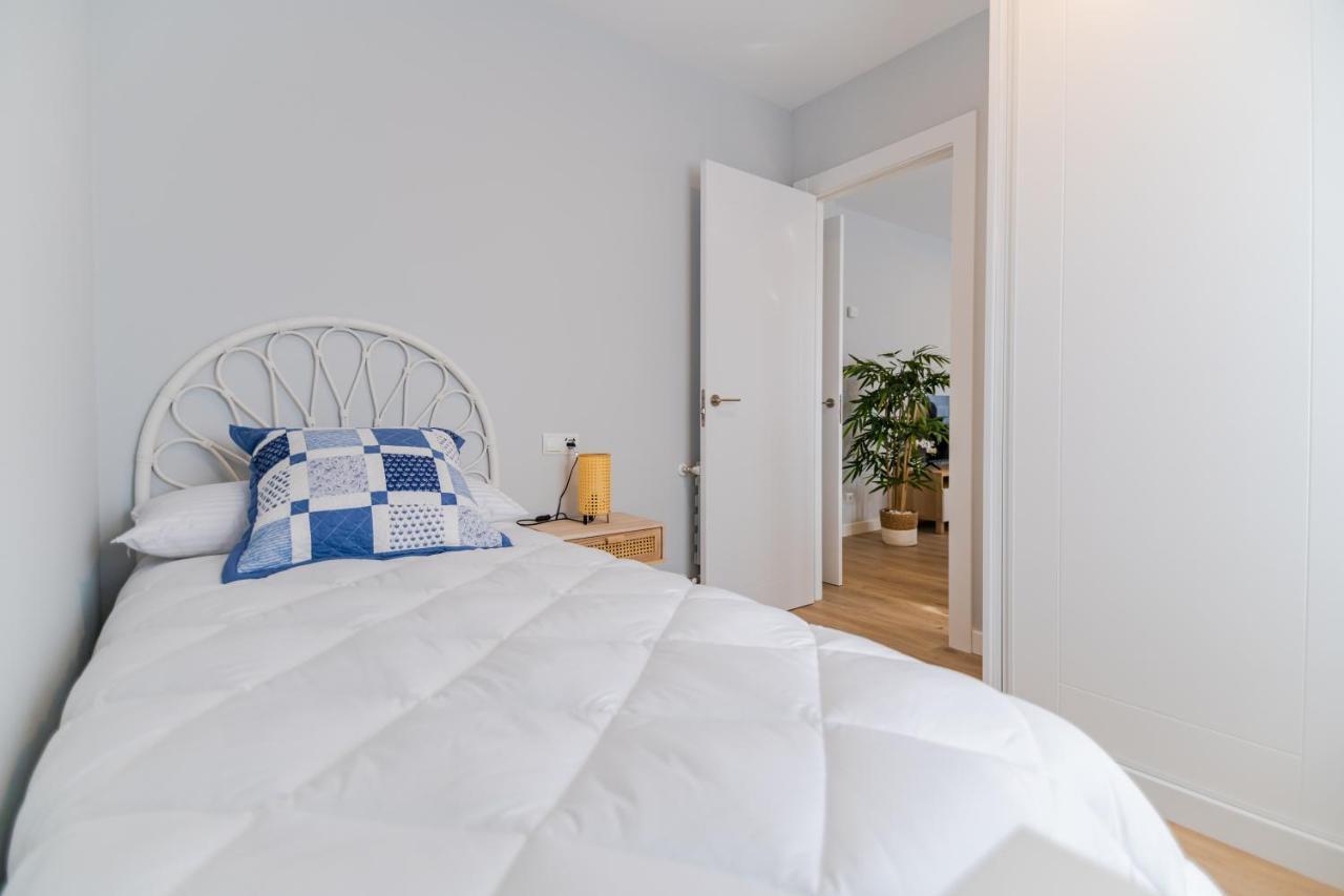 Villa Marta - Apartamentos Centricos Junto Al Mar Castro Urdiales Kültér fotó