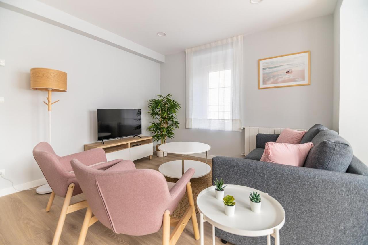 Villa Marta - Apartamentos Centricos Junto Al Mar Castro Urdiales Kültér fotó